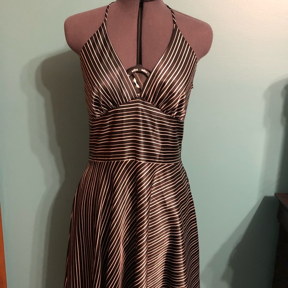 ⚡️HP⚡️Black and white striped halter dress - Picture 3 of 6